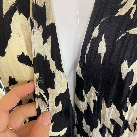 NEW Norma Walters Vintage 80’s Black Cream Silk Top & Midi Skirt Set 10 - Picture 9 of 17